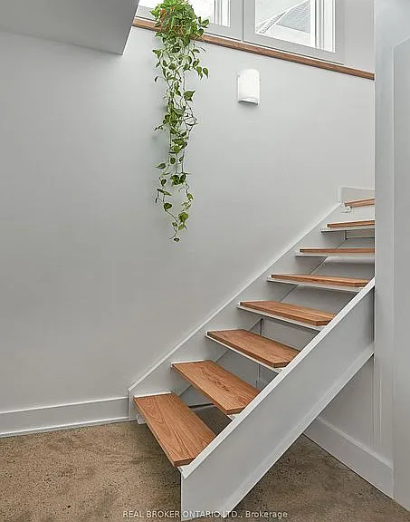 278 Campbell Ave #1 — Photo 16