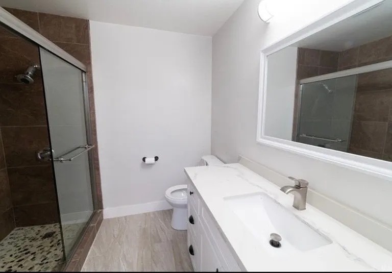 1001 W Macarthur Blvd #72 — Photo 11