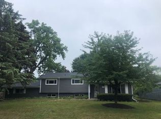 2709 N Pine Heights Dr, West Bloomfield, MI