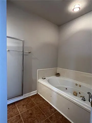 405 N Woodlawn Ave — Photo 11