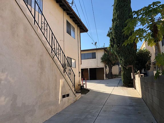 3rd image of 443 Everett Ave APT C