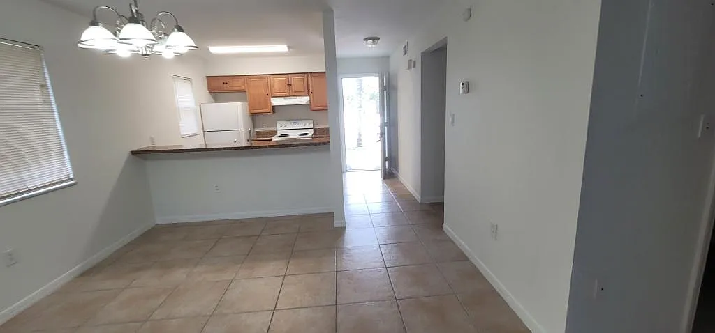 3492 Fox Hollow Dr — Photo 4