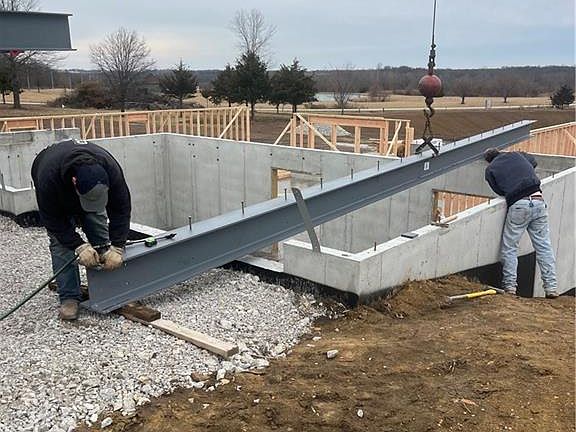 2nd image of 31404 S Davenport Rd