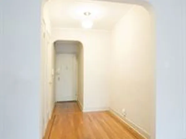 166 West 22nd Street image 1 of 5