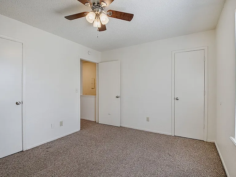 Greenleaf Townhomes — Photo 34
