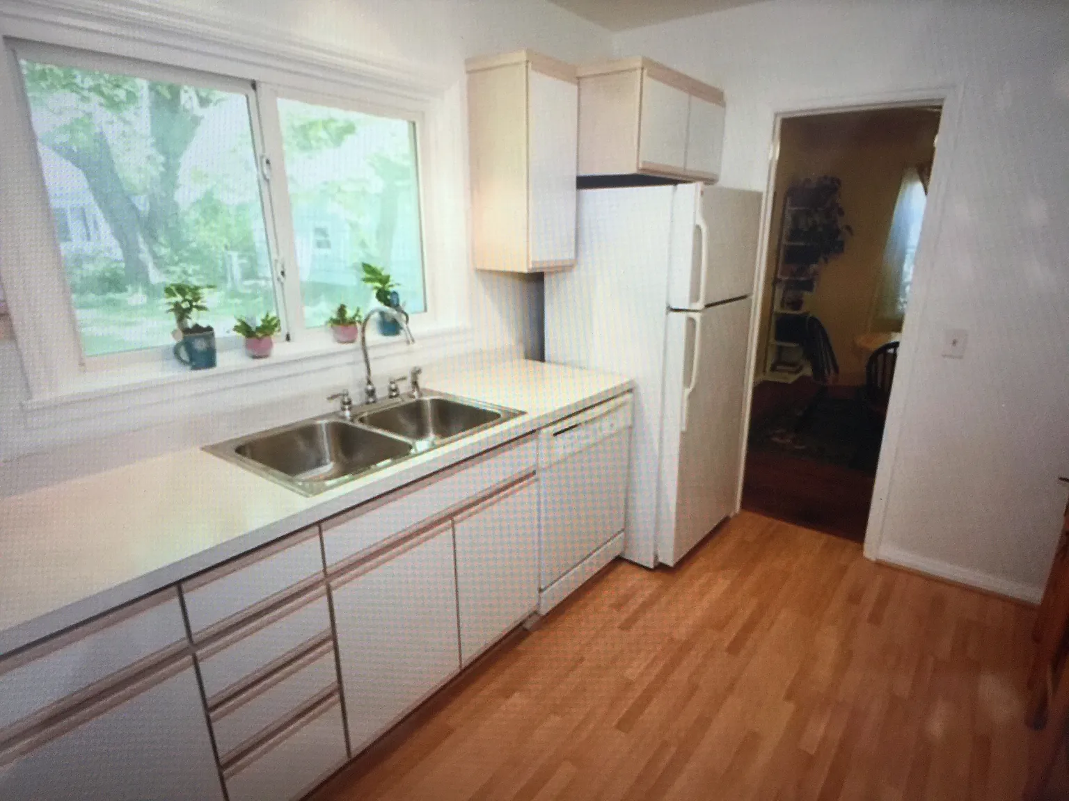 4 bed, 2000 sqft, $650 — Photo 4