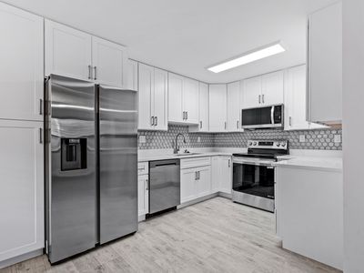 64 Burgundy B, Delray Beach, FL, 33484