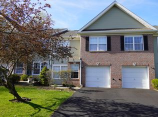 102 Wellington Park Dr, Princeton, NJ 08540