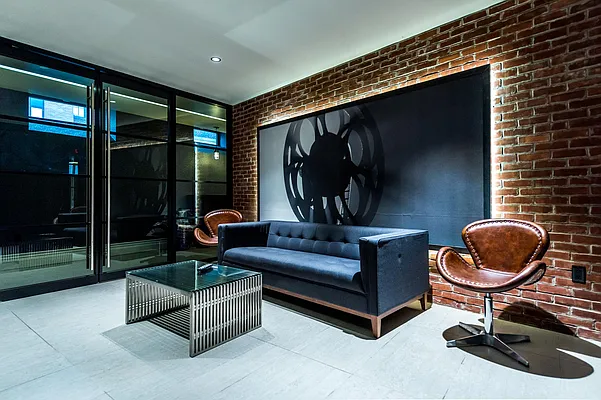 Rented by Nooklyn NYC LLC | media 141