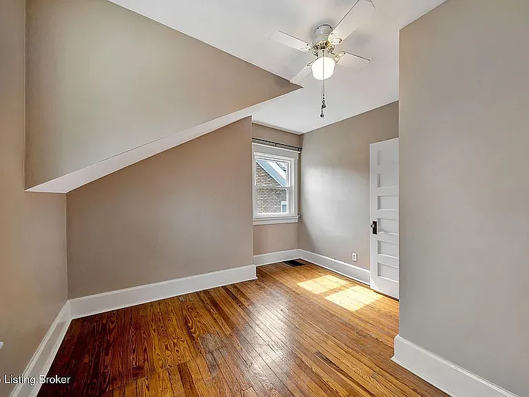 1911 Sils Ave — Photo 12