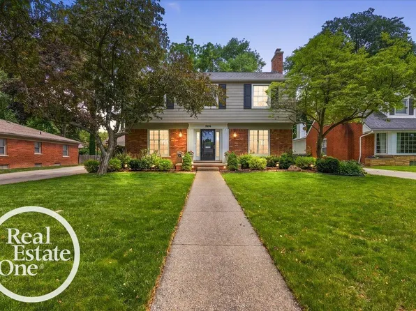 324 Cloverly Rd, Grosse Pointe Farms, MI 48236