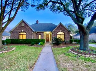15019 Vistamont Dr, Houston, TX 77083