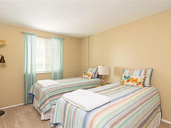 4th image of 9721 Greenmeadow Cir
