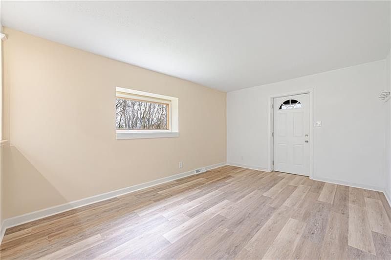 1442 Guffey Rd, North Huntingdon, PA 15642 Zillow