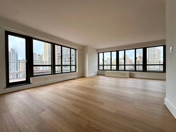 501 East 87th Street image 7 of 39