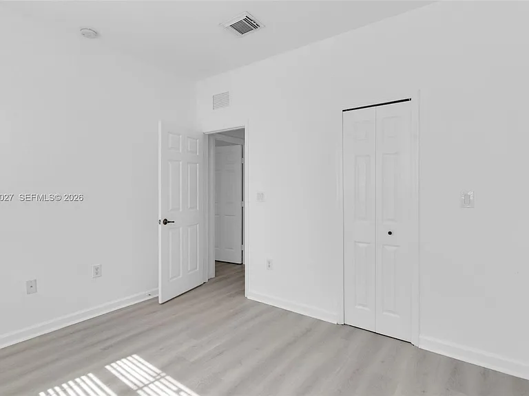 8165 NW 108th Ave — Photo 16