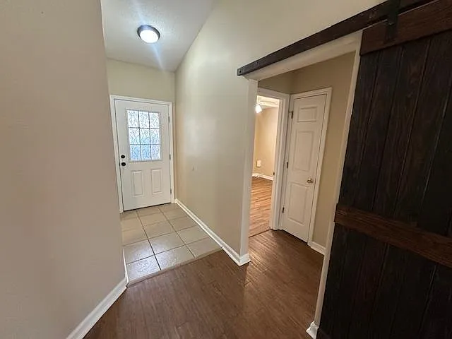1719 Folkstone Rd — Photo 6