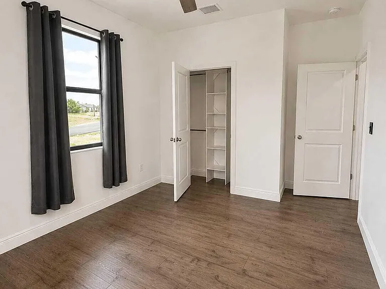 1224 Jupiter Loop — Photo 11