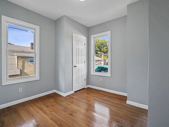 5th image of 2027 Pitman Ave