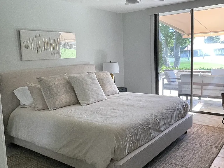 153 Avenida Las Palmas — Photo 6