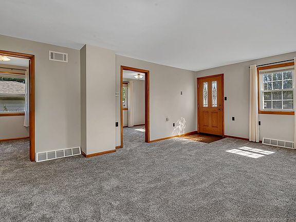4th image of 631 Hays St