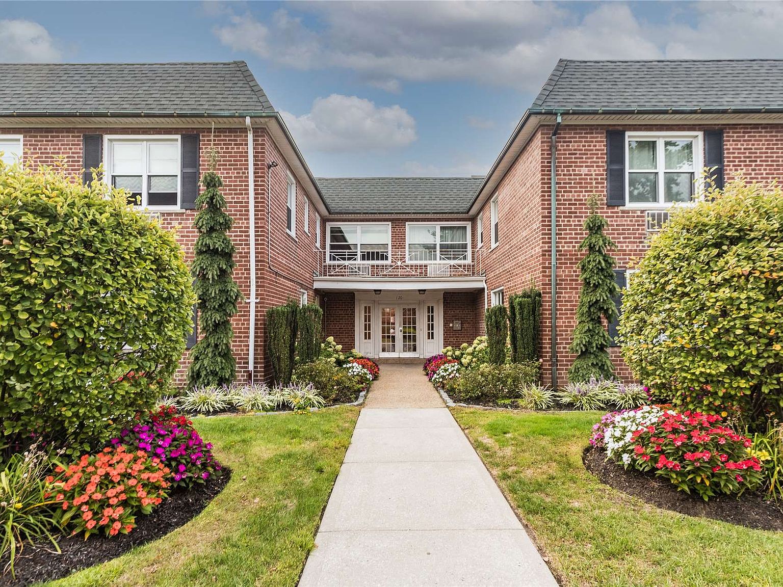 120 S Park Avenue UNIT 2J, Rockville Centre, NY 11570 Zillow