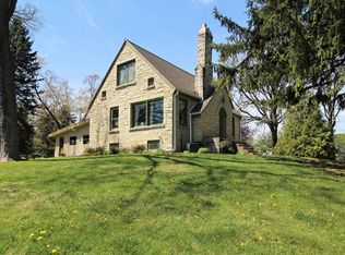 W201N10360 Willow Creek Rd, Colgate, WI 53017