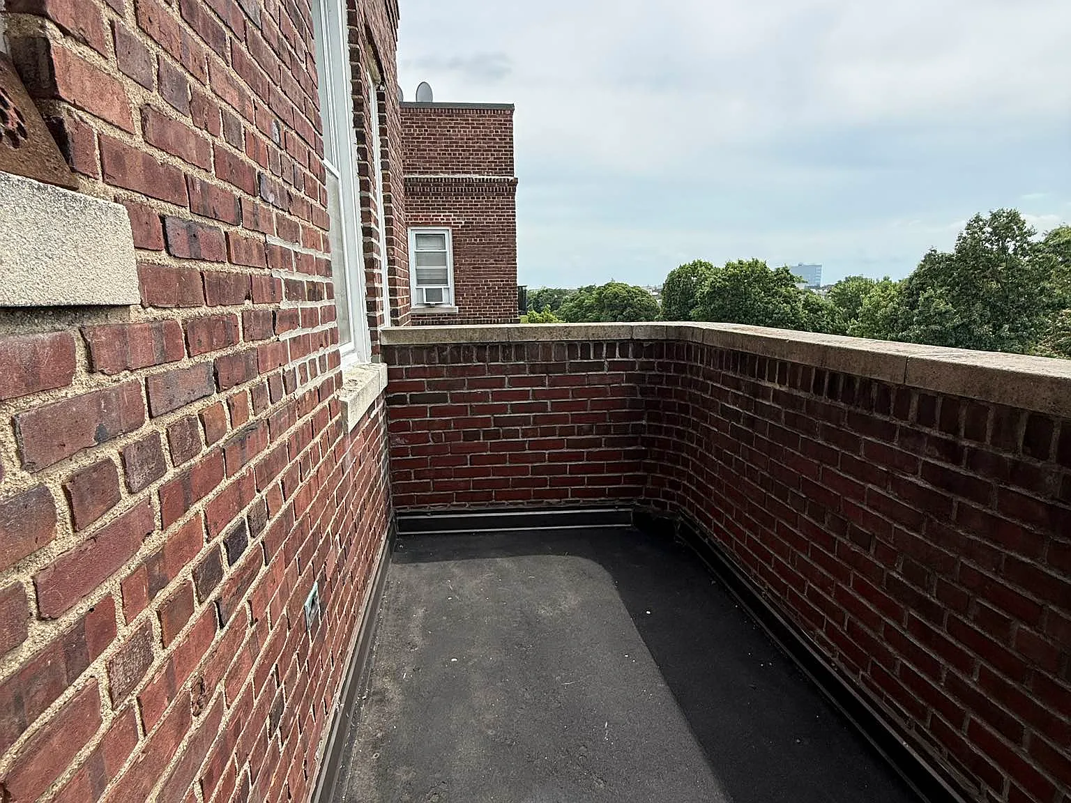 1602 Avenue I — Photo 2