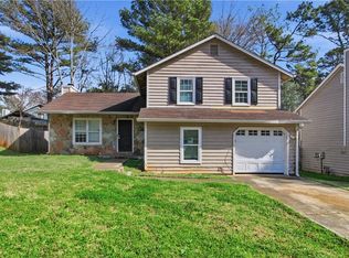 917 Lake Watch Dr, Stone Mountain, GA 30088