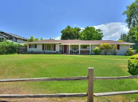 2nd image of 1042 Eastwood Dr