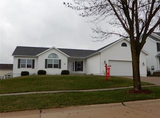 329 Rockhurst Dr SW, Cedar Rapids, IA 52404