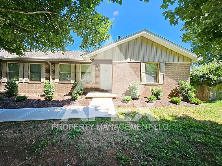 7306 Deane Hill Dr — Photo 4