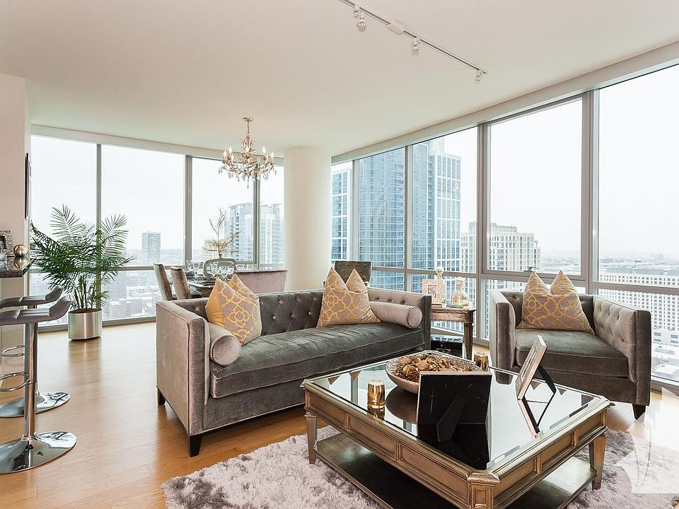 1st image of 1201 S Prairie Ave #25O6