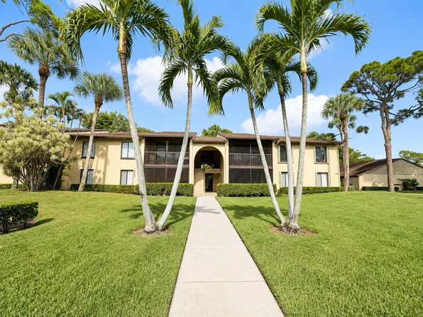 628 Sea Pine Way APT C2, Greenacres, FL 33415