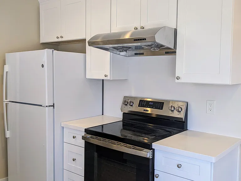 178 Permanente Way #2 — Photo 2