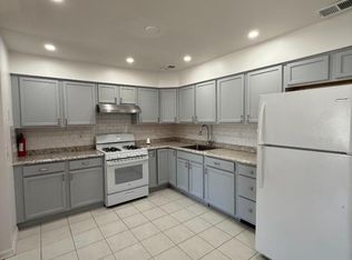 155 Race St, Elizabeth, NJ 07202