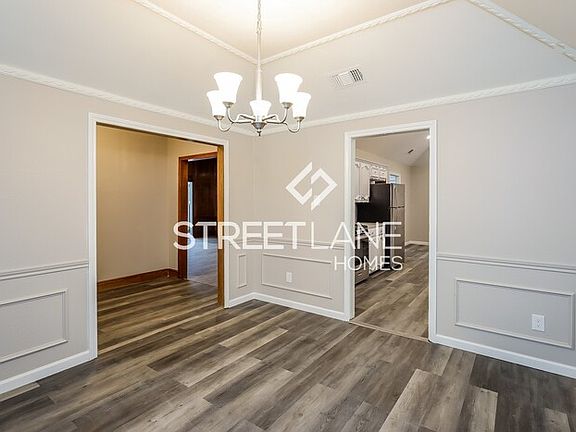 4th image of 233 Pebblecreek Dr