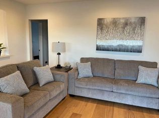 4828 W 134th St, Hawthorne, CA 90250