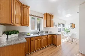 1058 Kendall Dr — Photo 4
