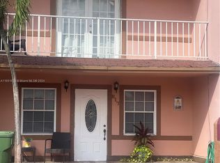 817 W 79th St, Hialeah, FL 33014