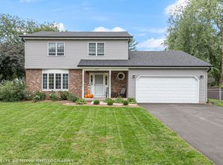 310 Ozier Dr, Batavia, IL
