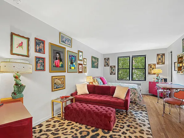 54 E 8th St APT 4D, Manhattan, NY 10003