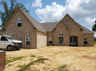 149 Oak Manor Dr, Coldwater, MS 38618