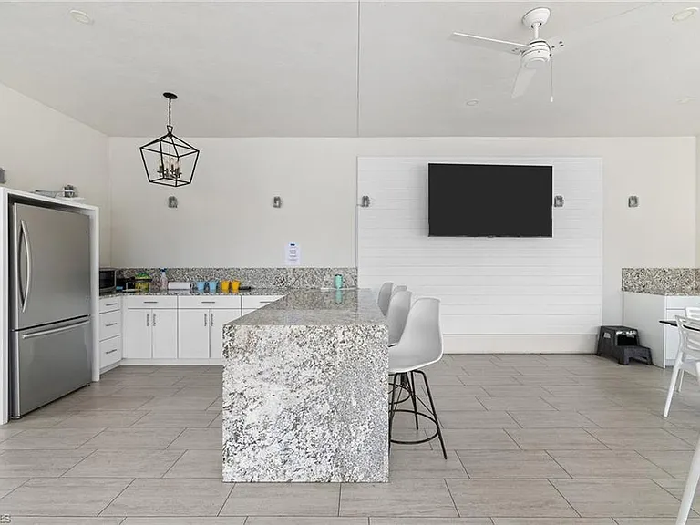 4140 Bayhead Dr #106 — Photo 34