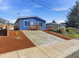 559 S Wall St, Coos Bay, OR 97420