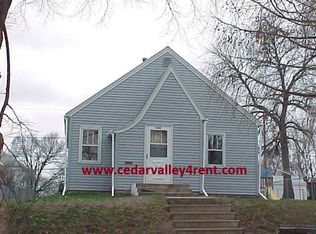 909 Newton St, Waterloo, IA 50703