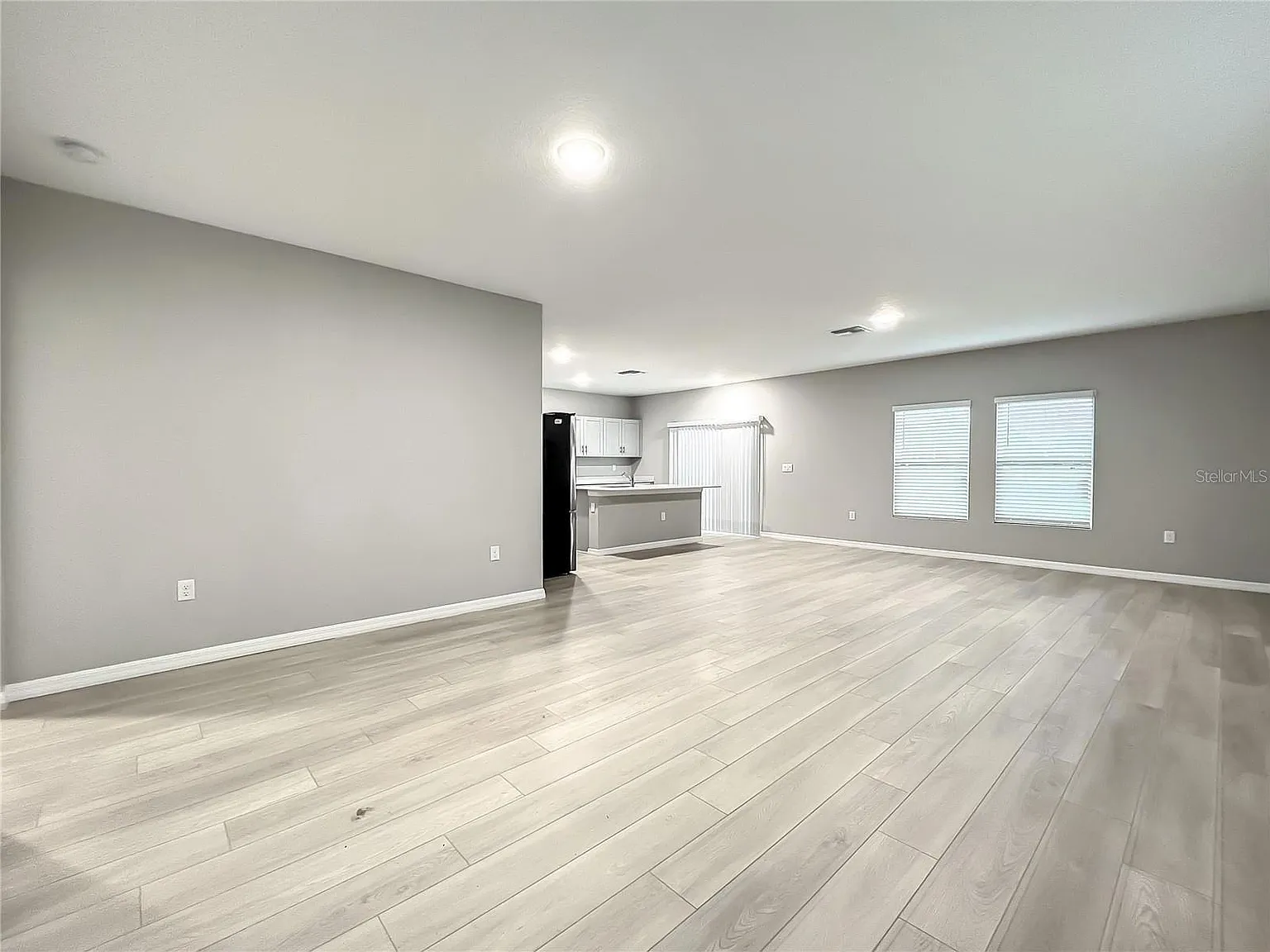 5 bed, 2470 sqft, $2,600 — Photo 1