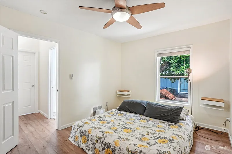 Thumbnail 18