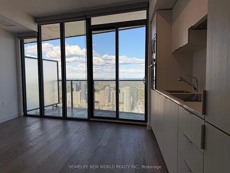 11 Wellesley St W #5712 — Photo 16