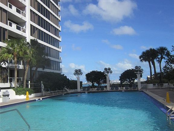 2nd image of 1717 N Bayshore Dr #A-3853